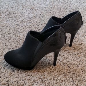 Black suede heels